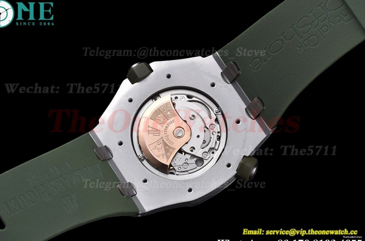 Offshore Stk SS Green Royal MY8215 GDF RU Oak 42mm 15710 Diver 0126